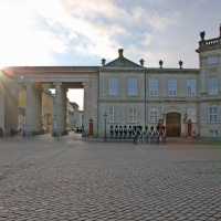 Kopenhagen: Wachablöse beim Schloss Amalienborg